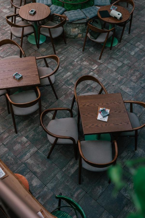 Bed Station Hostel & Bar ชโคเดอร์ ภายนอก รูปภาพ