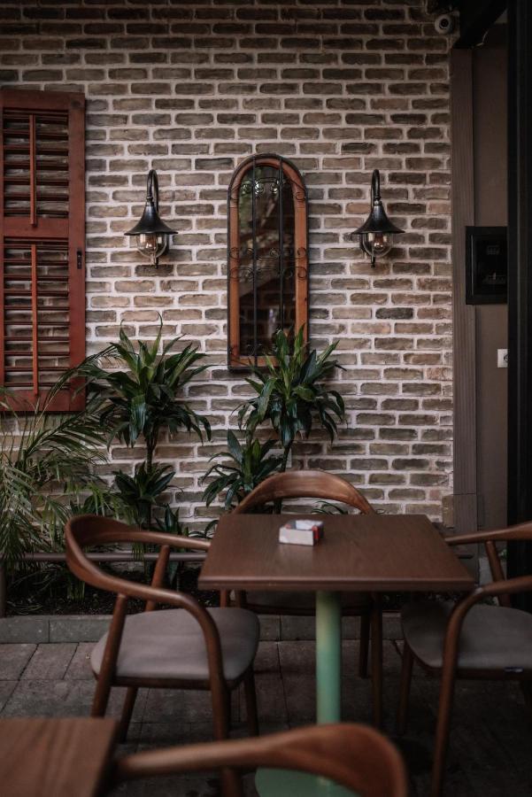 Bed Station Hostel & Bar ชโคเดอร์ ภายนอก รูปภาพ