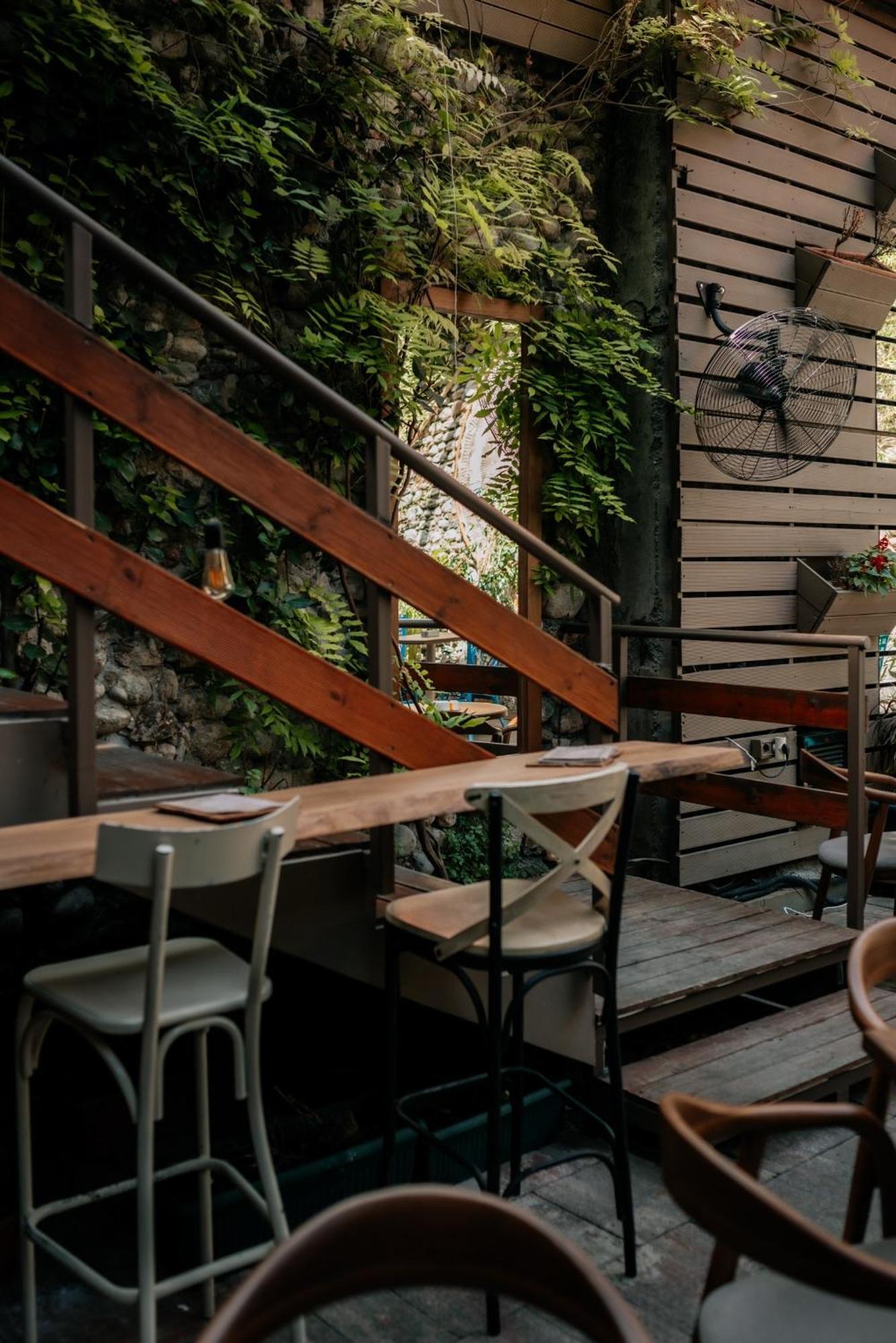 Bed Station Hostel & Bar ชโคเดอร์ ภายนอก รูปภาพ